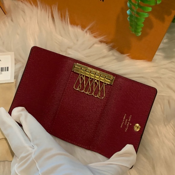 ✨🥀✨Louis Vuitton 6 ring Key chain Fuchsia - Picture 13 of 16
